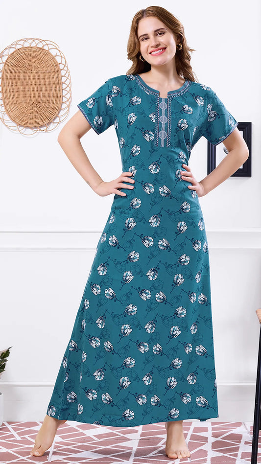 Midnight misty mood wear