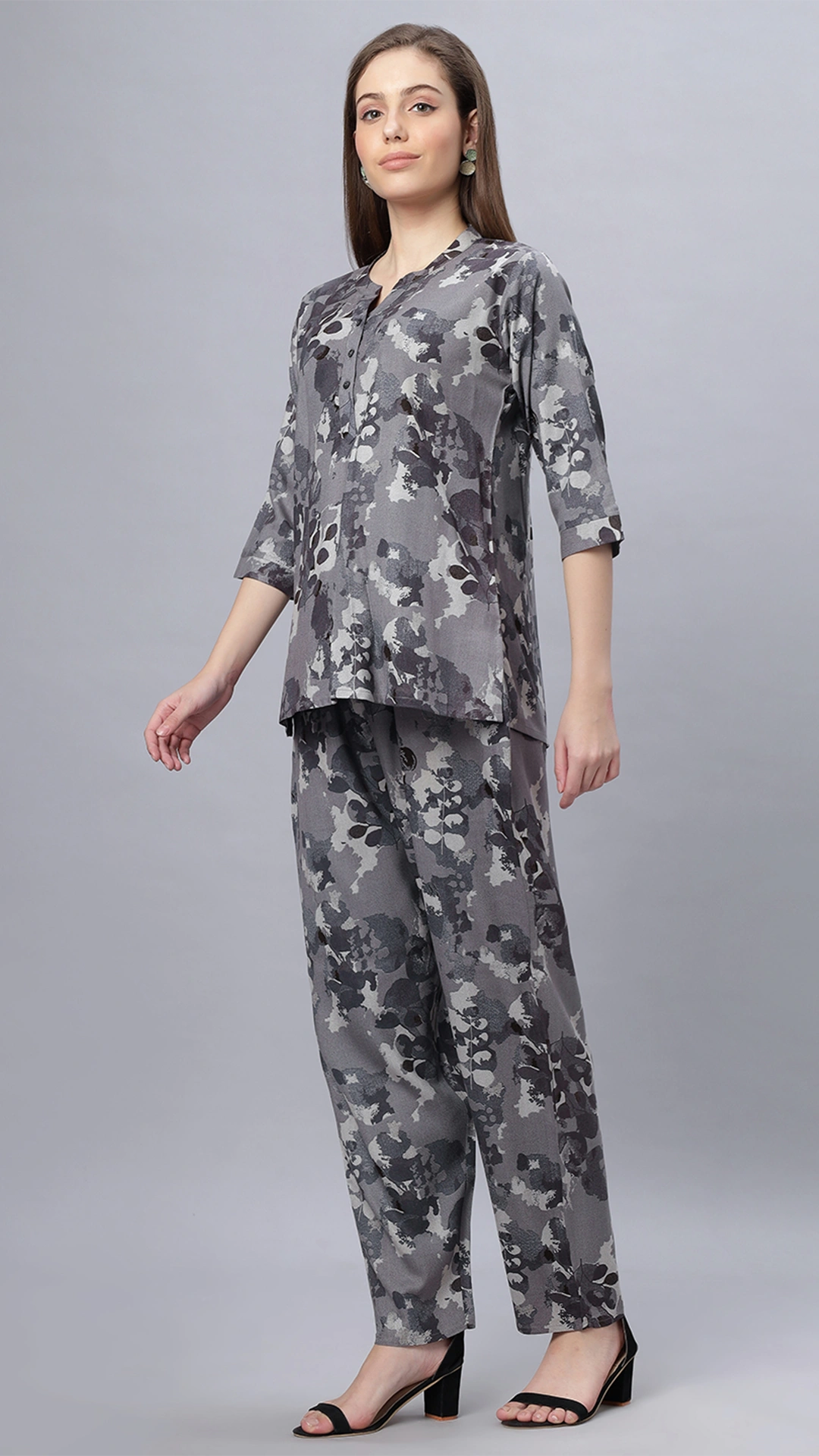 Sukanya Comfortable Women's Cotton Blend Half Sleeves Night Suit, Soft and Elegant Print Sukanya Comfortable Women's Cotton Blend Half Sleeves Night Suit, Gray, Soft and Elegant Print Sleepwear