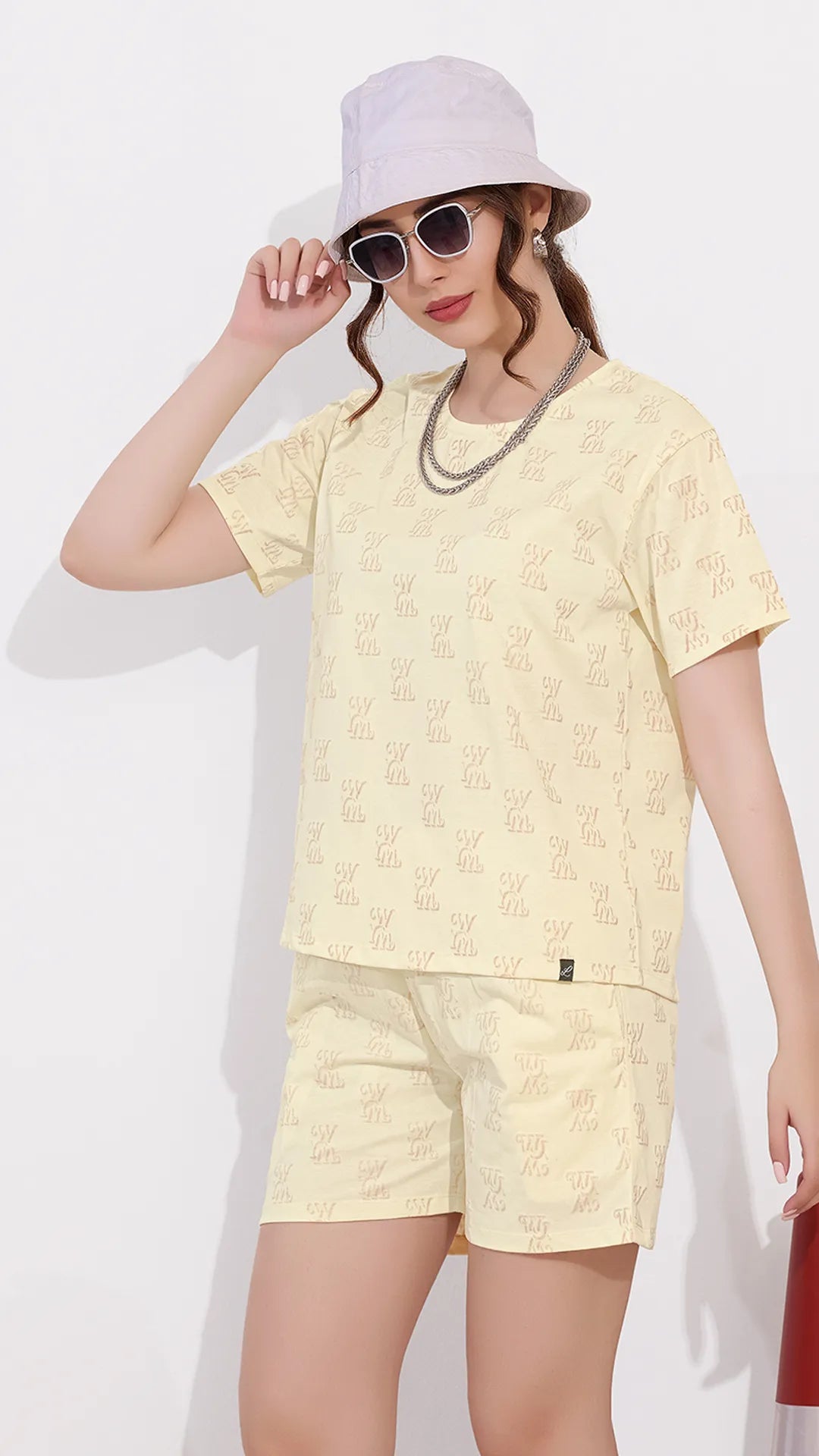 Off White &nbsp;Printed Half Sleeves Round Neck