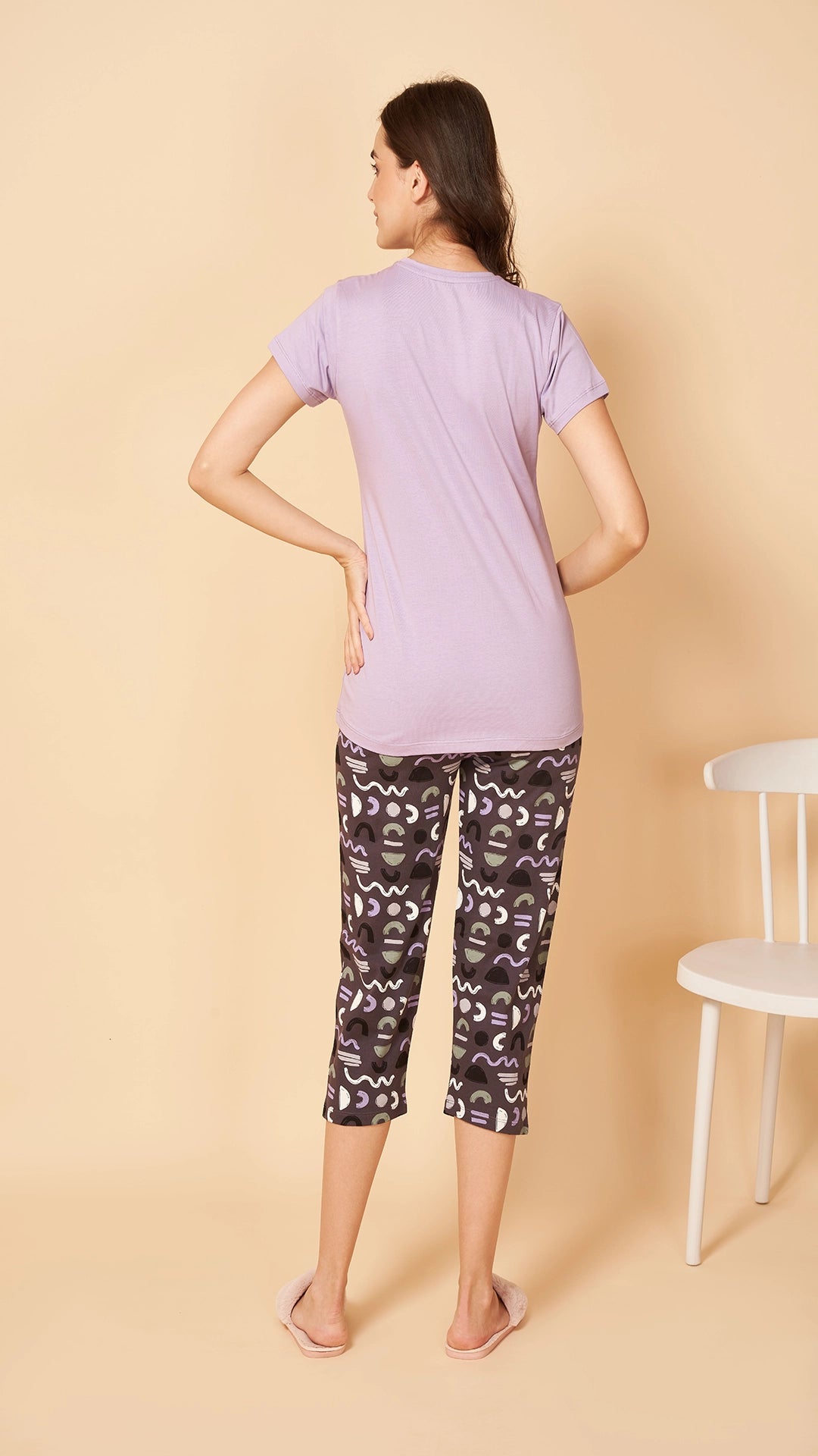 Sukanya  Women's Printed Sinker Capri Set , Regular Fit Loungewear , Ideal for Women , Lounge Wear Nightdress Capri Set Sleepwear , Lilac Printed Half Sleeves Round Neck.