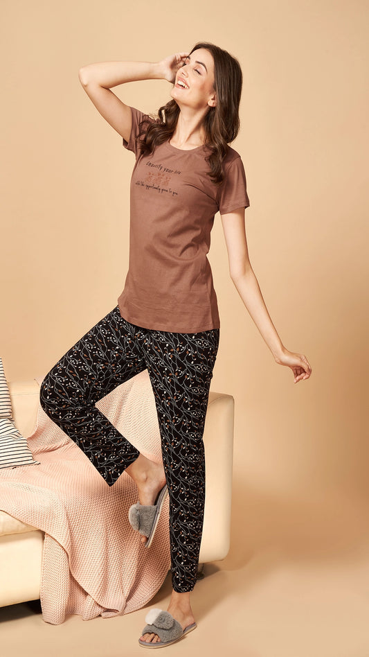 Sukanya  Women's Printed Sinker Nightsuit Set , Regular Fit Loungewear , Ideal for Women , Lounge Wear Nightdress Pyjama Set Sleepwear , Skin Printed Half Sleeves Round Neck.